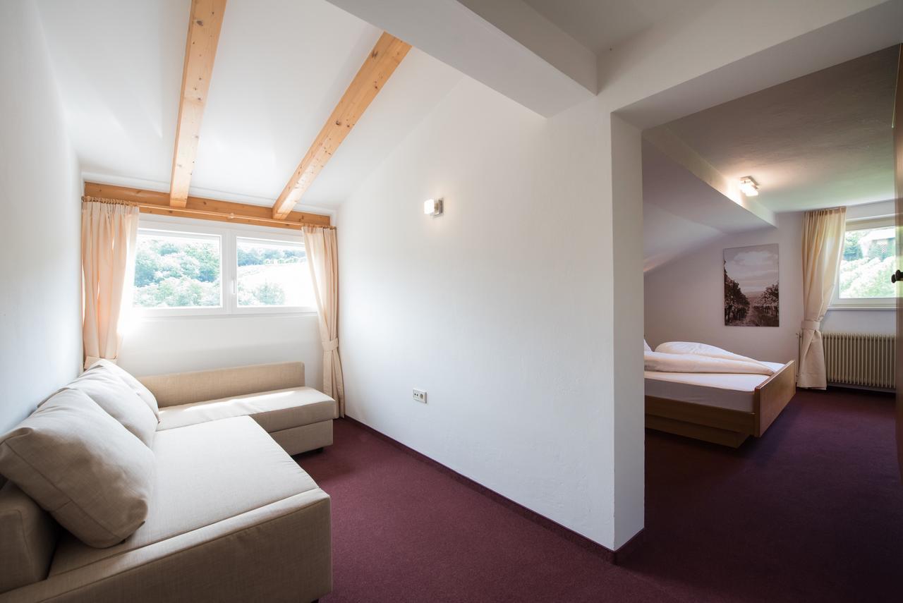 Hotel Sigmundskron Appiano Sulla Strada Del Vino Luaran gambar